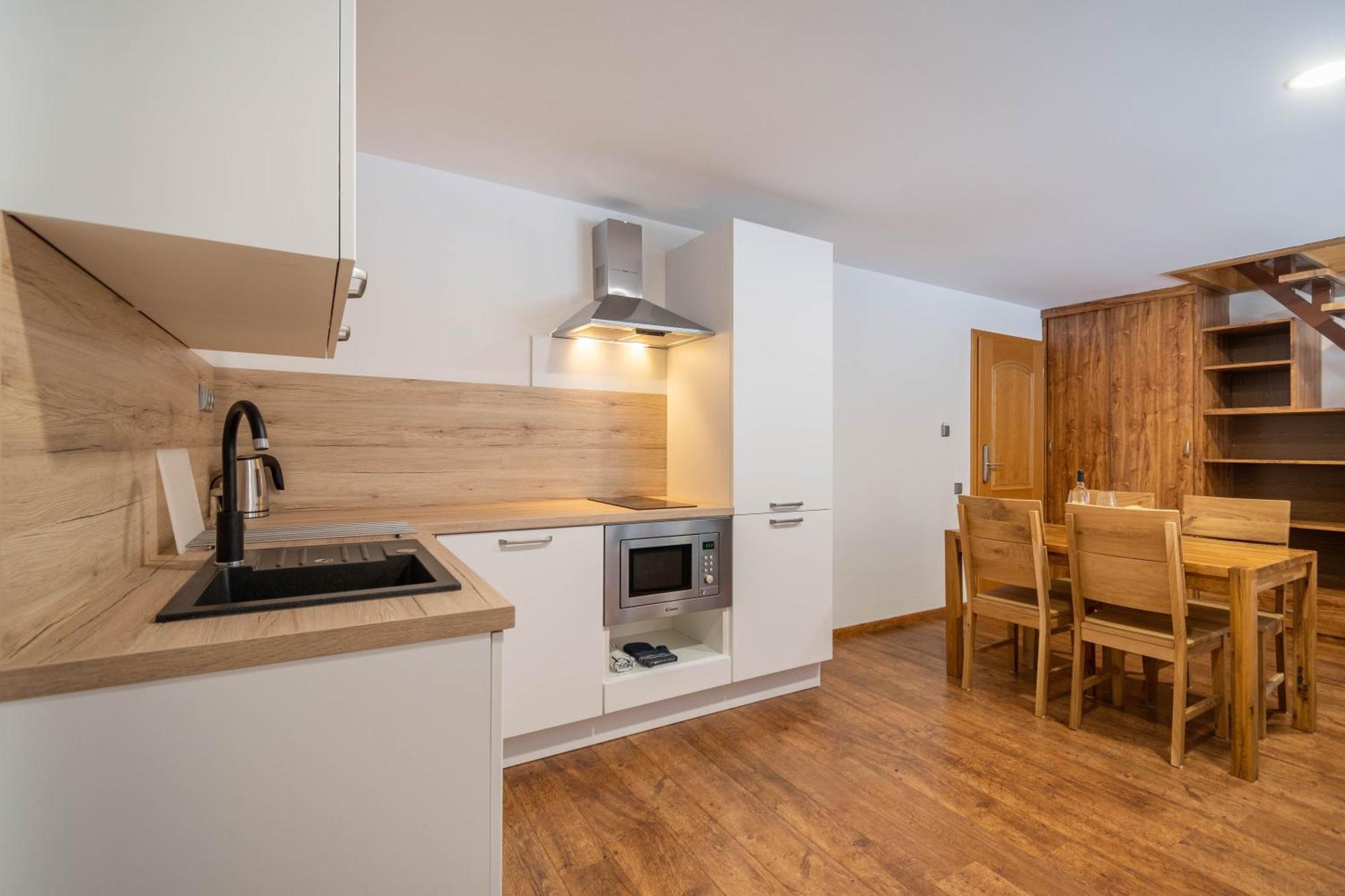 Kokorin Apartments